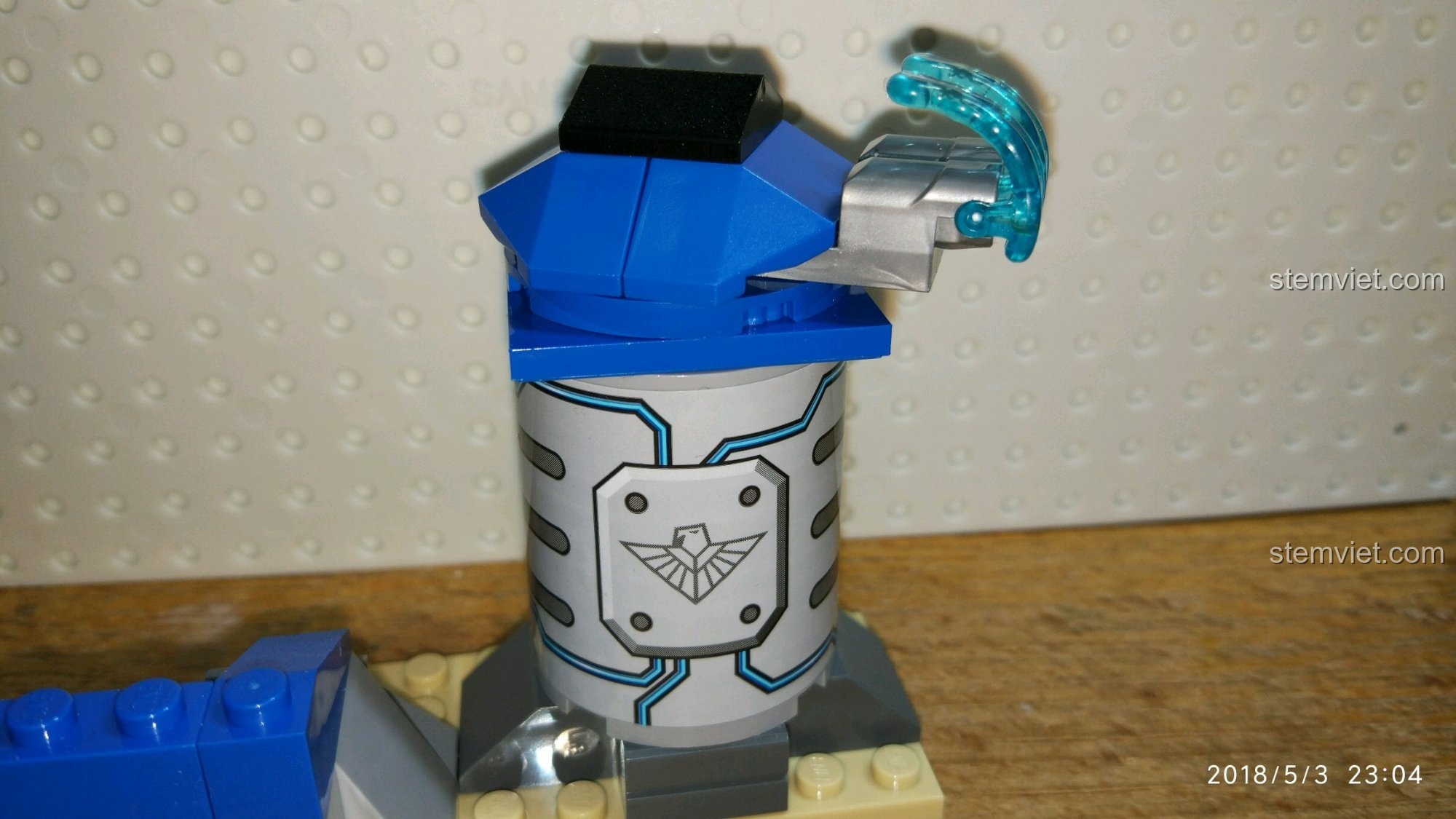 Máy Bay Ném Bom Tia Chớp Đen Enlighten 2716 sau khi hoàn thành, đồ chơi lắp ráp Máy bay phản lực cho bé trên 6 tuổi