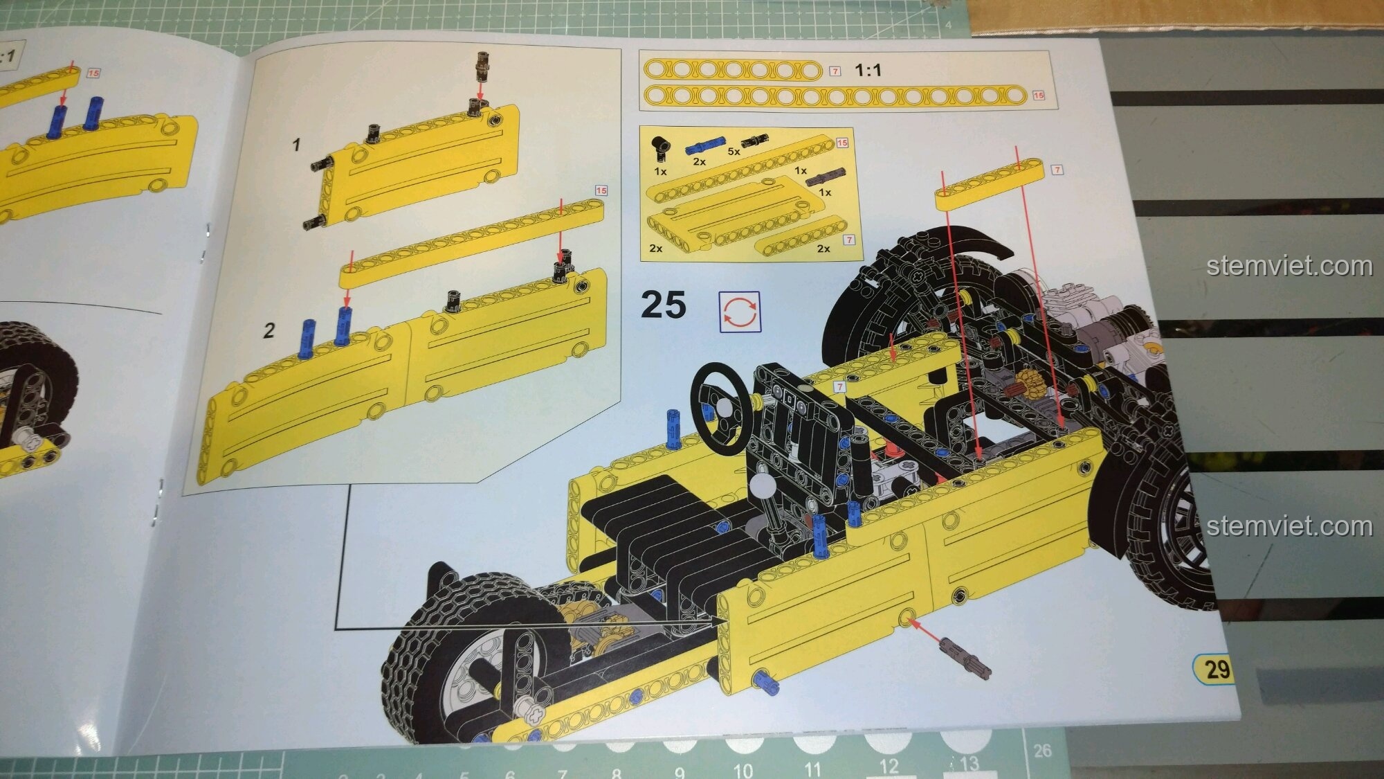 Hướng dẫn lắp ráp chi tiết đồ chơi xây dựng Xe Đua Cổ Điển Ba Bánh Winner, các bước rõ ràng.