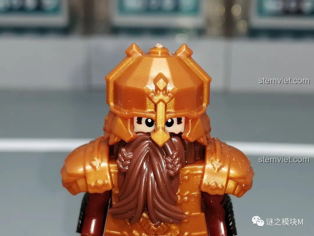 Chi tiết in ấn trên thân và chân Dwarf Warrior