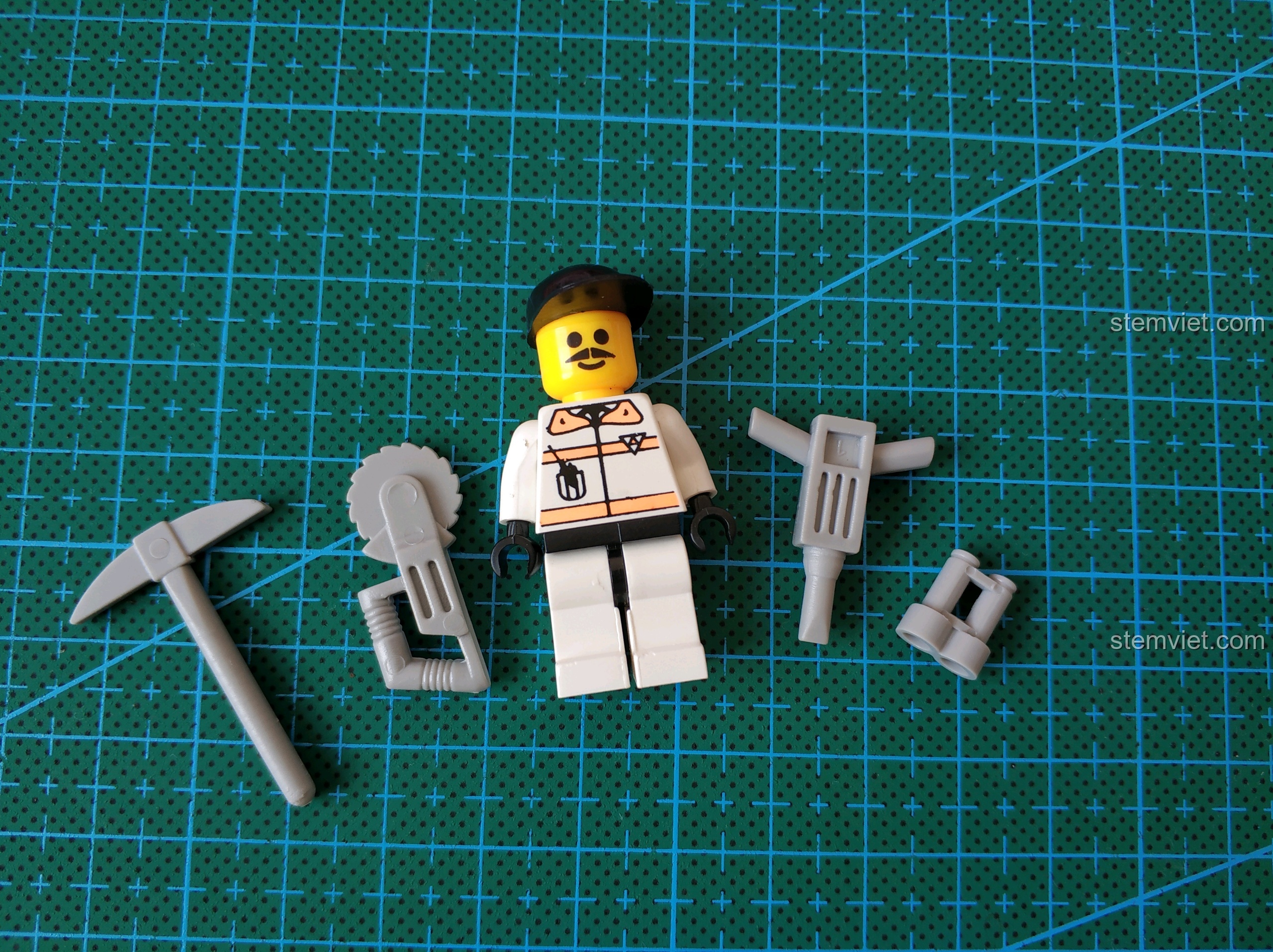 Minifigure cảnh sát cứu hộ và phụ kiện của bộ đồ chơi lắp ráp 0389