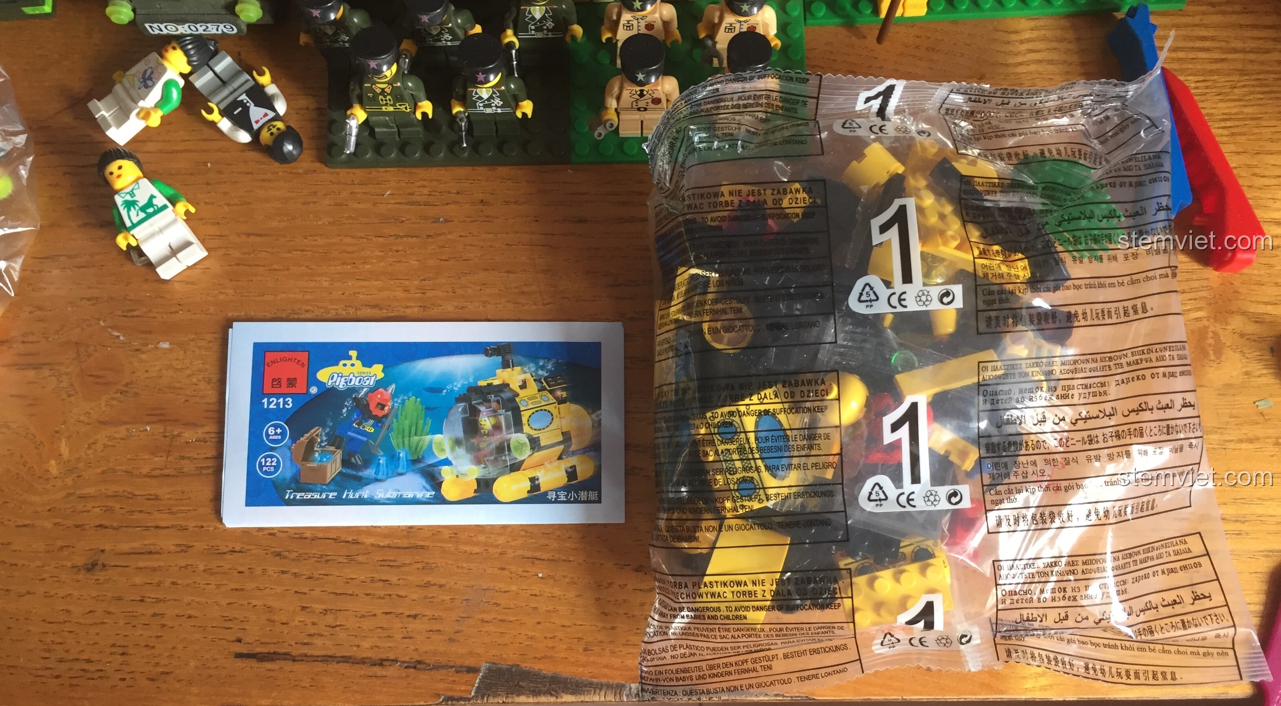 Các túi chi tiết và bản hướng dẫn lắp ráp của bộ ENLIGHTEN 1213.