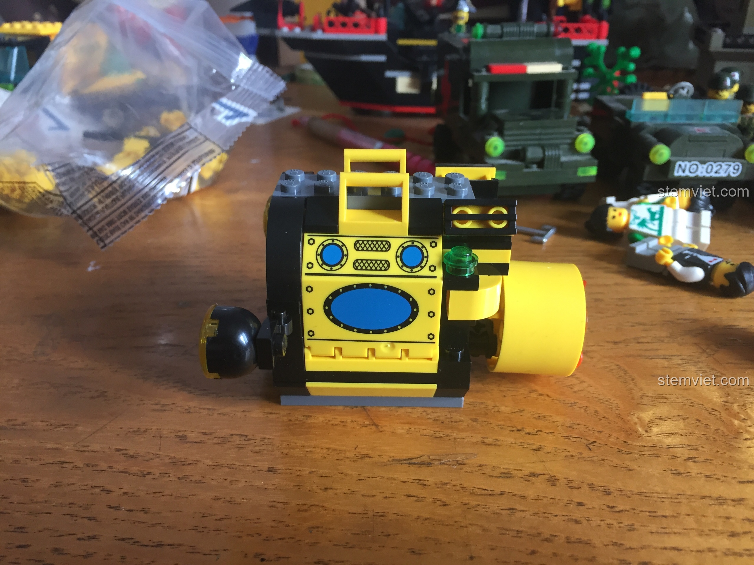 Sản phẩm Tàu Ngầm Thăm Dò Kho Báu ENLIGHTEN 1213 đã hoàn thiện.