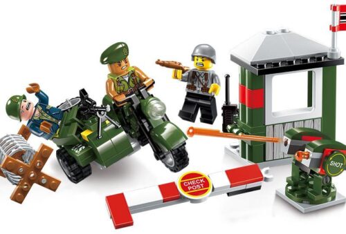 Bộ đồ chơi lắp ráp Enlighten 1702 Xe mô tô quân sự và trạm gác, tái hiện cảnh chiến trường kịch tính, phù hợp cho bé trai 6 tuổi, giá tốt.