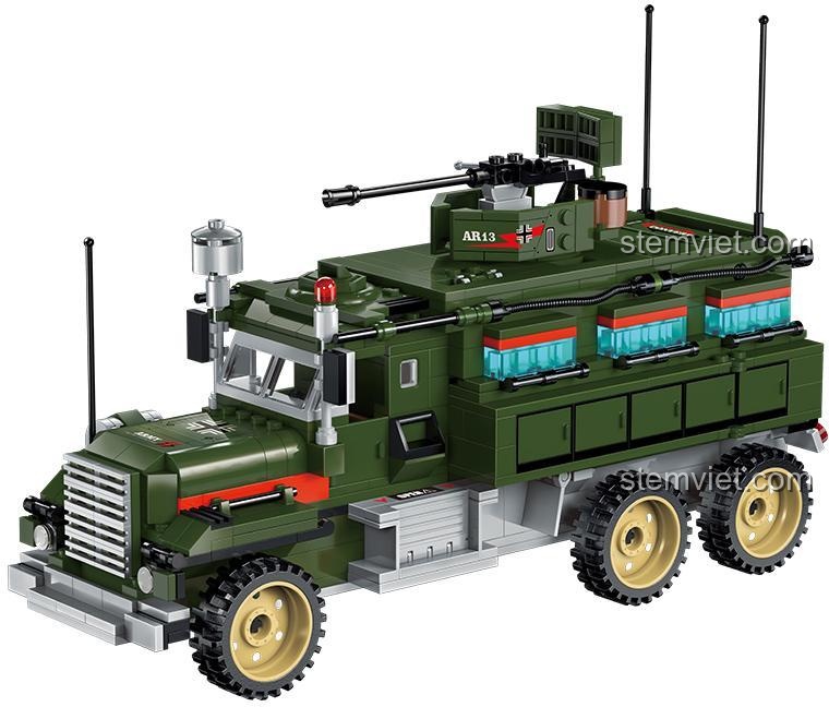 Mô hình Xe Tác Chiến Di Động Qman 1713 chi tiết, với 6 bánh xe và thiết kế quân sự chân thực, đồ chơi mô hình cho bé trai 6 tuổi, giá tiết kiệm.