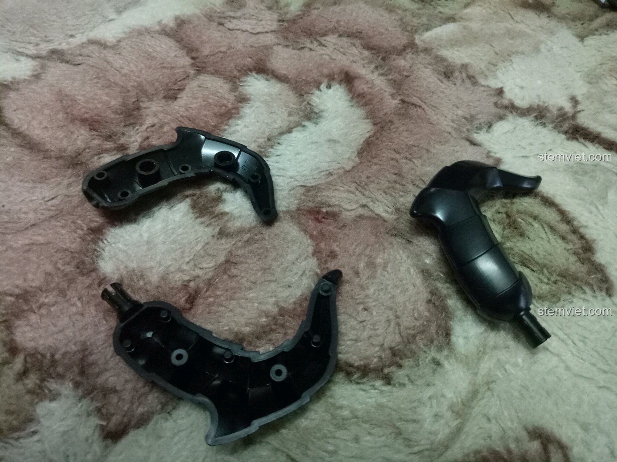 Các mảnh ghép sừng bò của bộ Enlighten 3801 Tây Du Ký sau khi được lắp ráp.