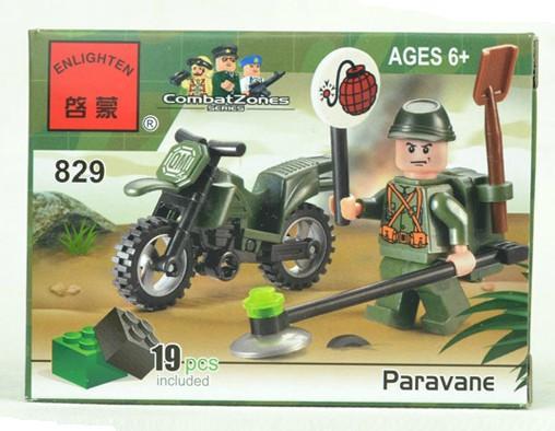 Hộp sản phẩm bộ đồ chơi quân sự 829 xe máy với minifigure chiến binh và biển báo