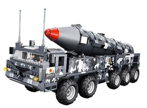 Mô hình lắp ráp xe tên lửa Đông Phong-21D Forange FC6102 với 1597 chi tiết, đồ chơi quân sự cho bé trai 6 tuổi.