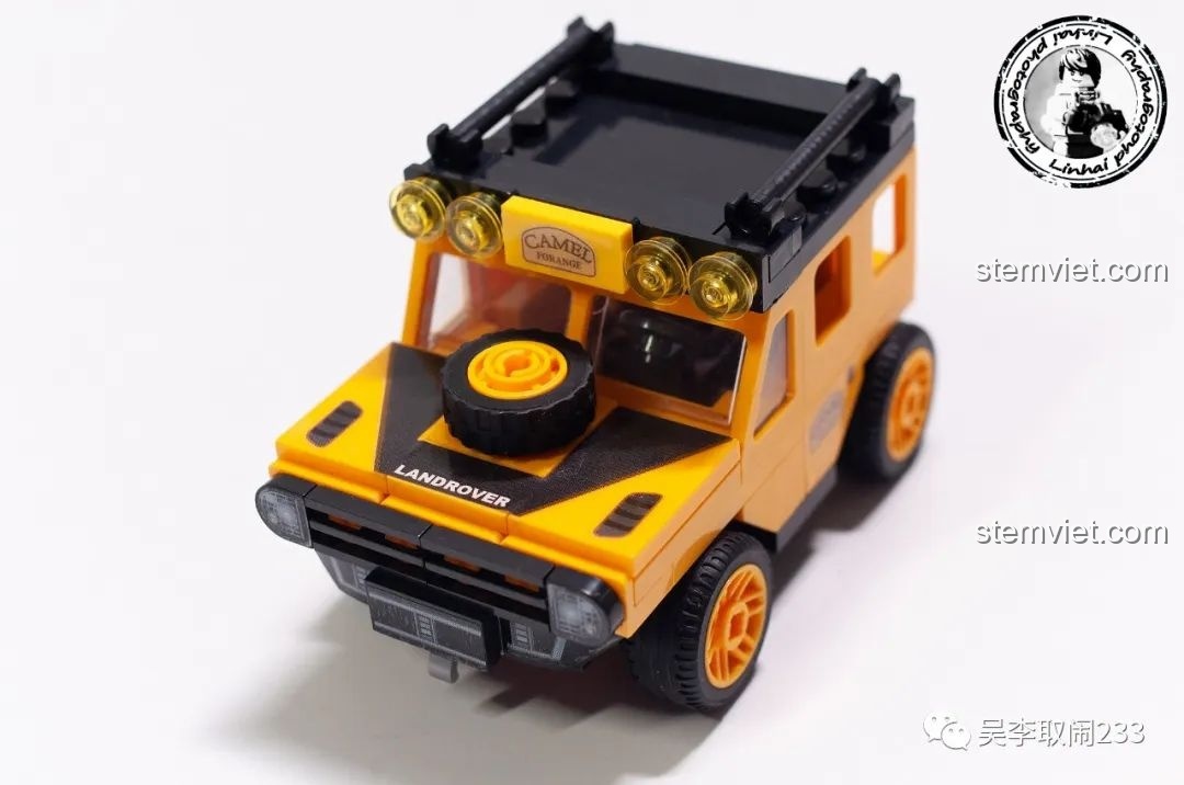 Góc nhìn khác của mô hình xe Land Rover Defender 110 Forange FC8279.