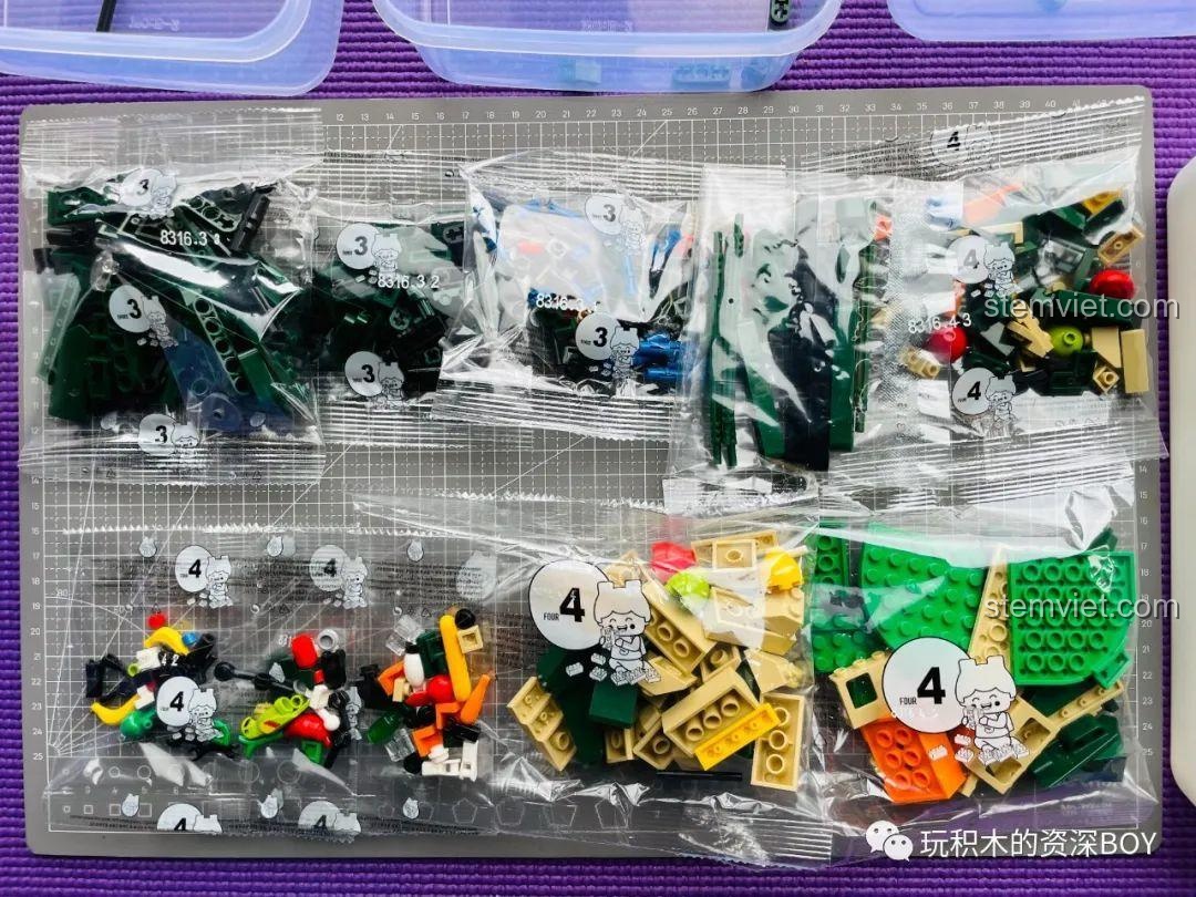 Gắn cửa xe và dán sticker số 30, thêm chi tiết cho đồ chơi mô hình Xe hơi kéo lùi SY.