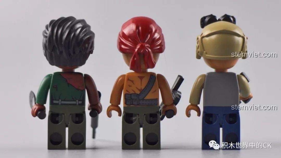 Gấu trong bộ đồ chơi Cảnh sát Qman 1923