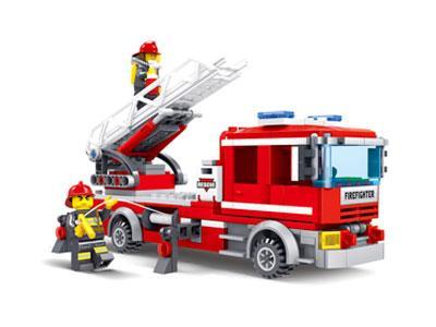 Mô hình bộ lắp ráp Xe Cứu Hỏa Thang Nâng GBL KY98205 với thang nâng vươn dài và 2 lính cứu hỏa, đồ chơi cho bé trai 6 tuổi giá rẻ.