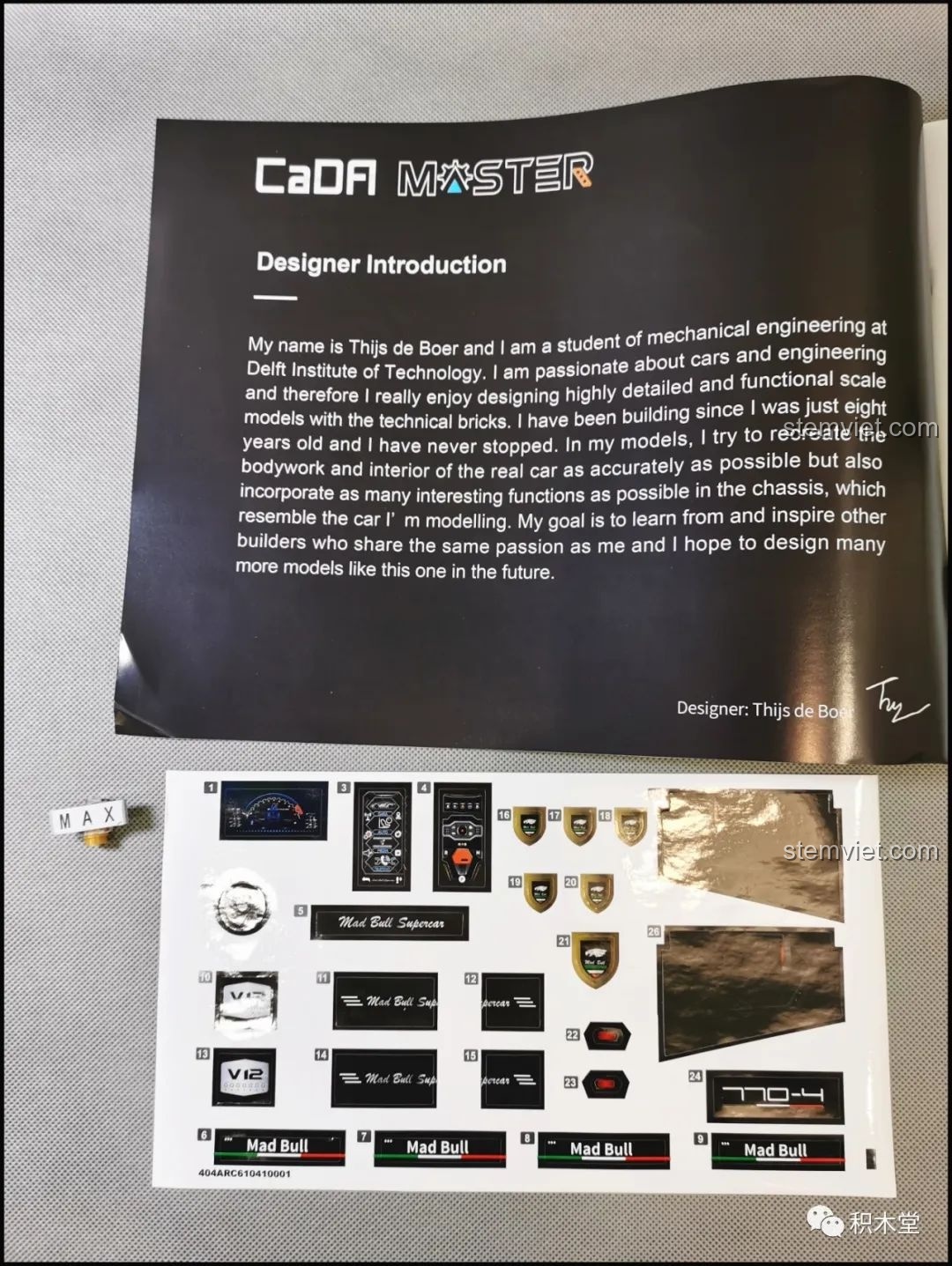 Giới thiệu về nhà thiết kế Thijs de Boer và tấm sticker cho bộ xếp hình Siêu xe Lamborghini Centenario cho con trai từ 14 tuổi.