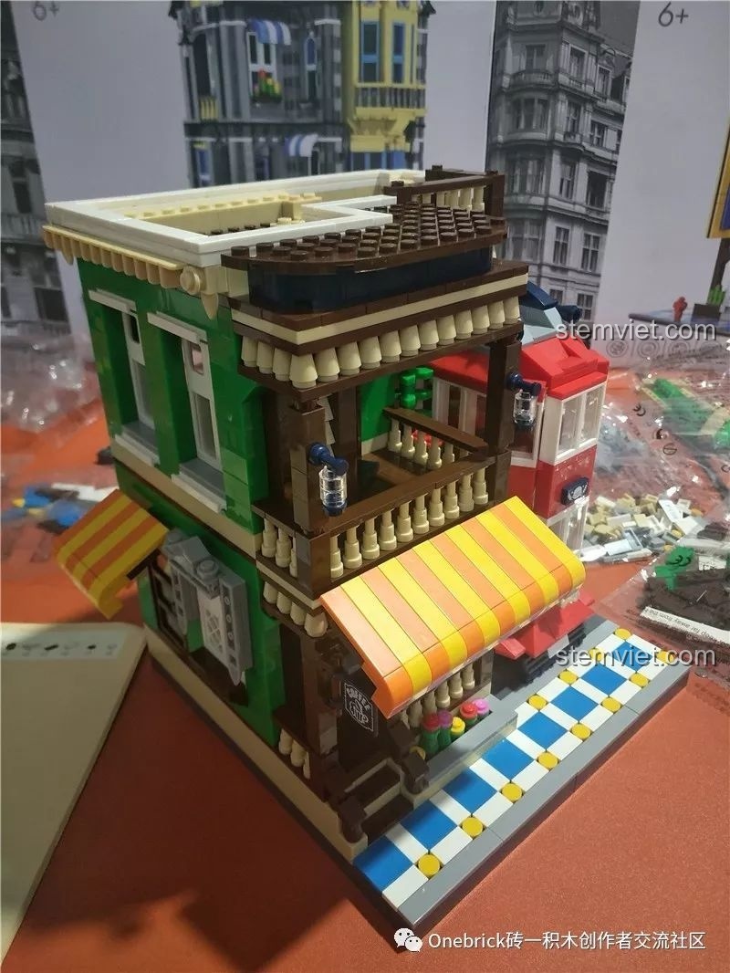 Góc nhìn nghiêng của mô hình WANGE 6313, làm nổi bật phần ban công và mái hiên nhiều lớp.