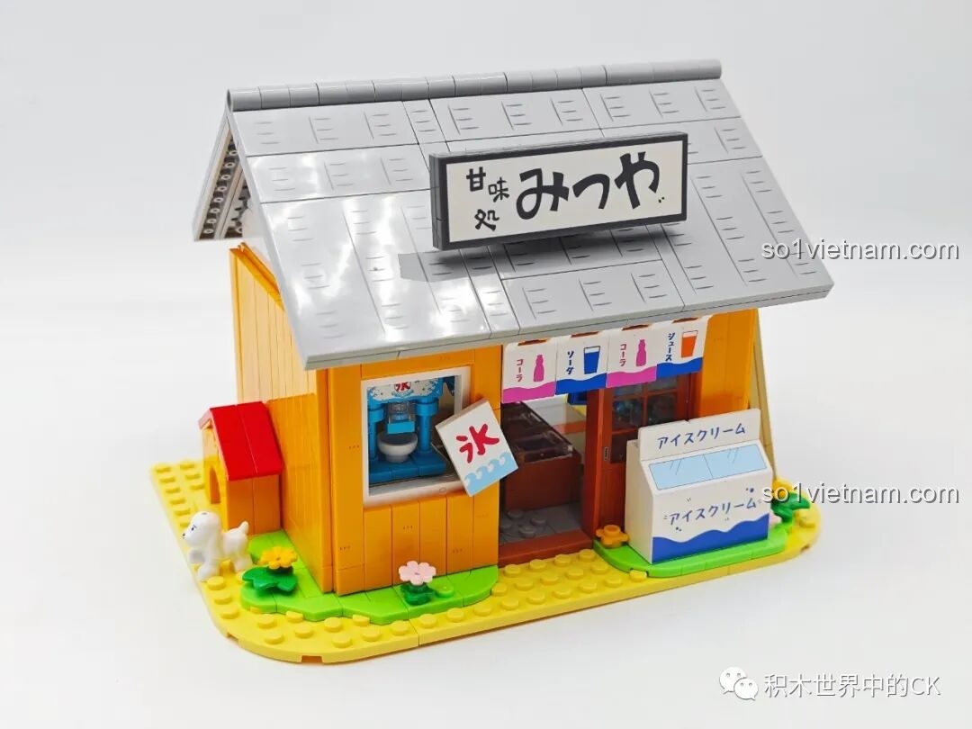 Góc nhìn chéo của mô hình Tiệm đồ ngọt Maruko, khoe trọn vẻ đẹp của kiến trúc và các chi tiết trang trí.