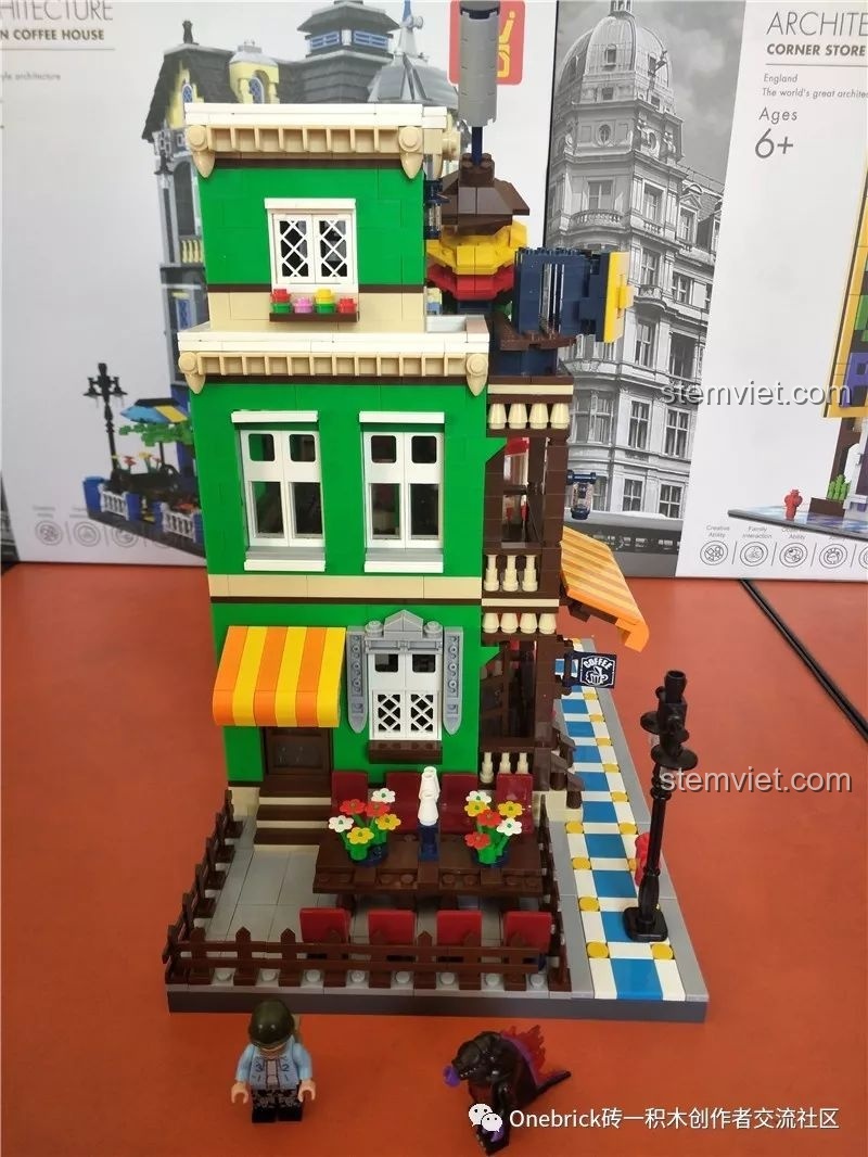 Góc nhìn khác của mô hình WANGE 6313 hoàn chỉnh, bao gồm cả khu vực ăn uống ngoài trời.