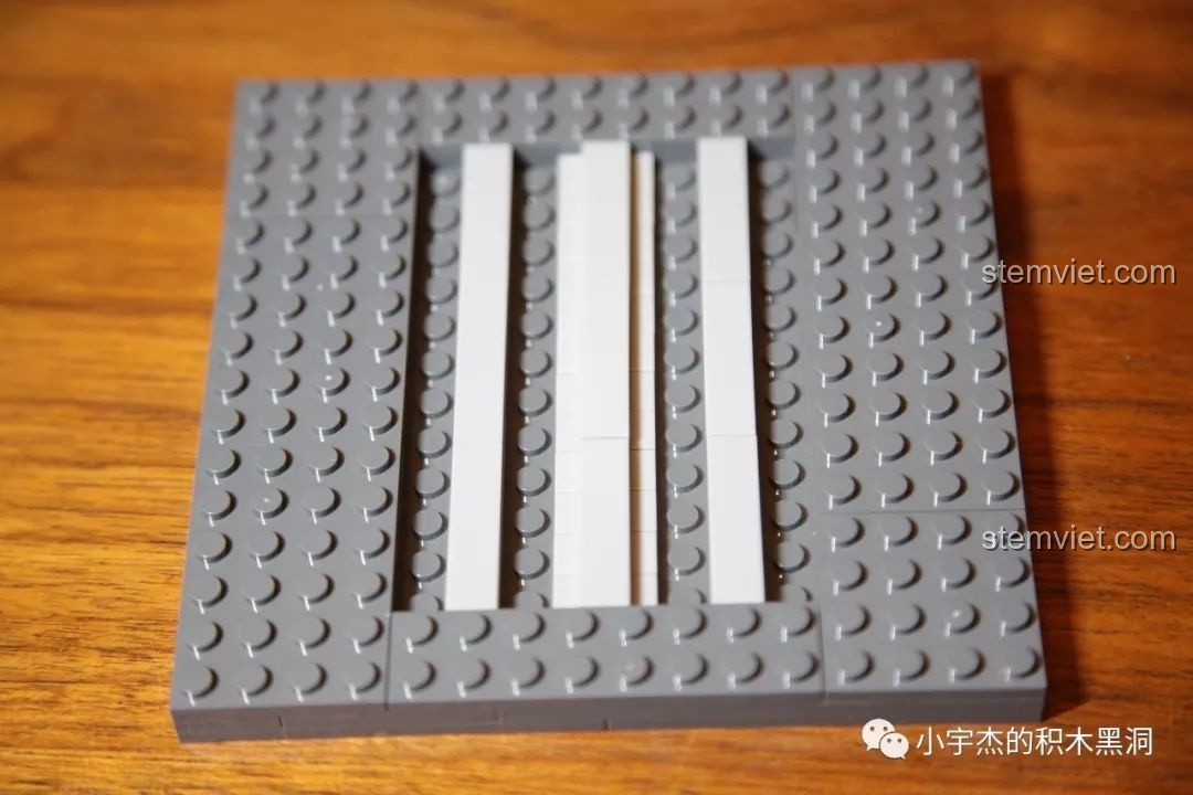 Góc nhìn tổng thể của mô hình WANGE 5225 Đấu trường Colosseum La Mã, thể hiện sự đồ sộ.