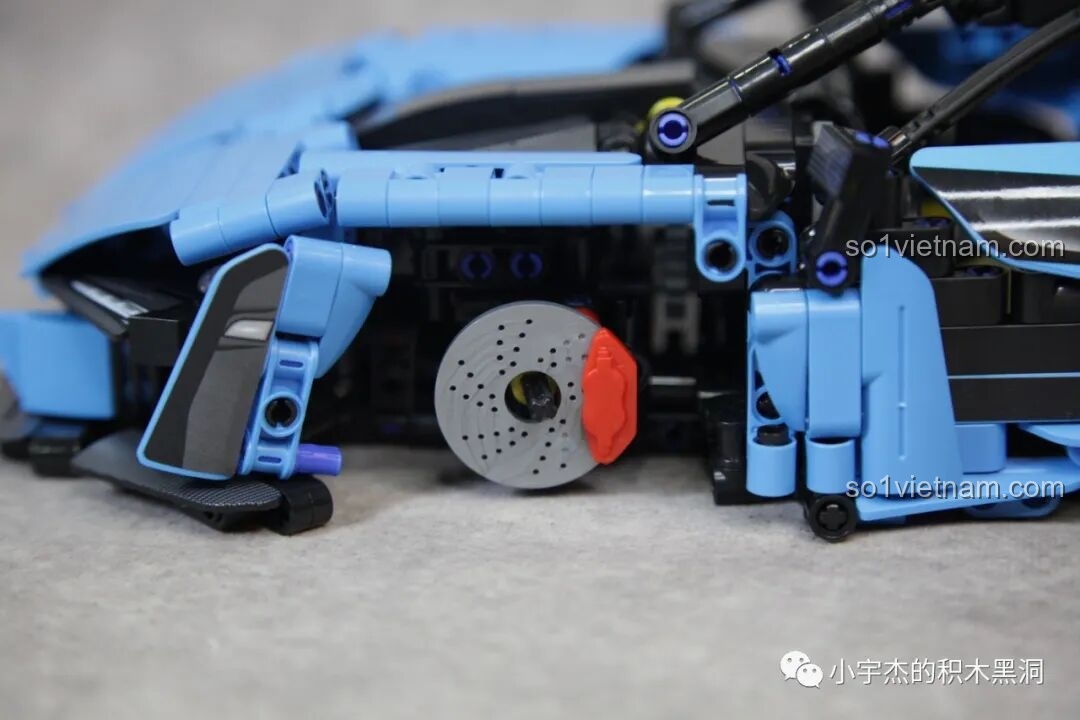 Góc nhìn phía trước của mô hình PanlosBrick 673002 McLaren Senna GTR.