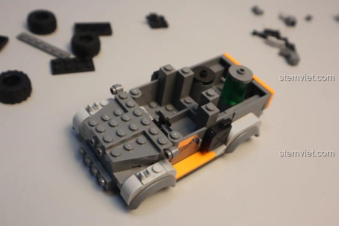 Quá trình lắp ráp xe bán tải trong bộ đồ chơi quân sự GUDI Sword Force 20107