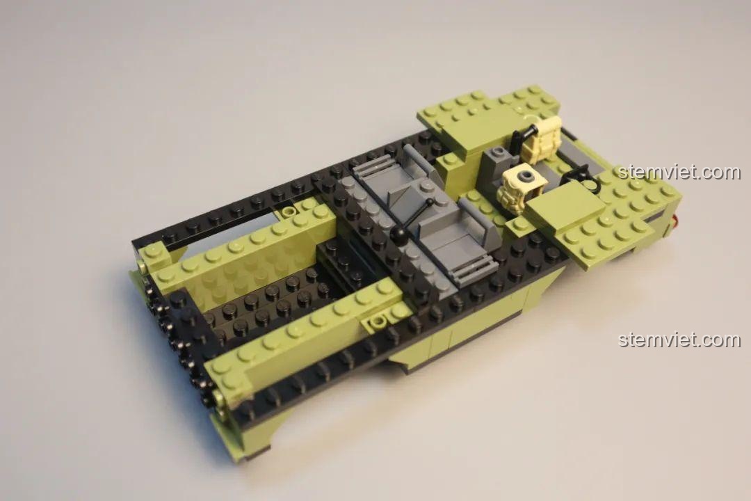 Quá trình lắp ráp xe bọc thép trong bộ đồ chơi quân sự GUDI Sword Force 20107