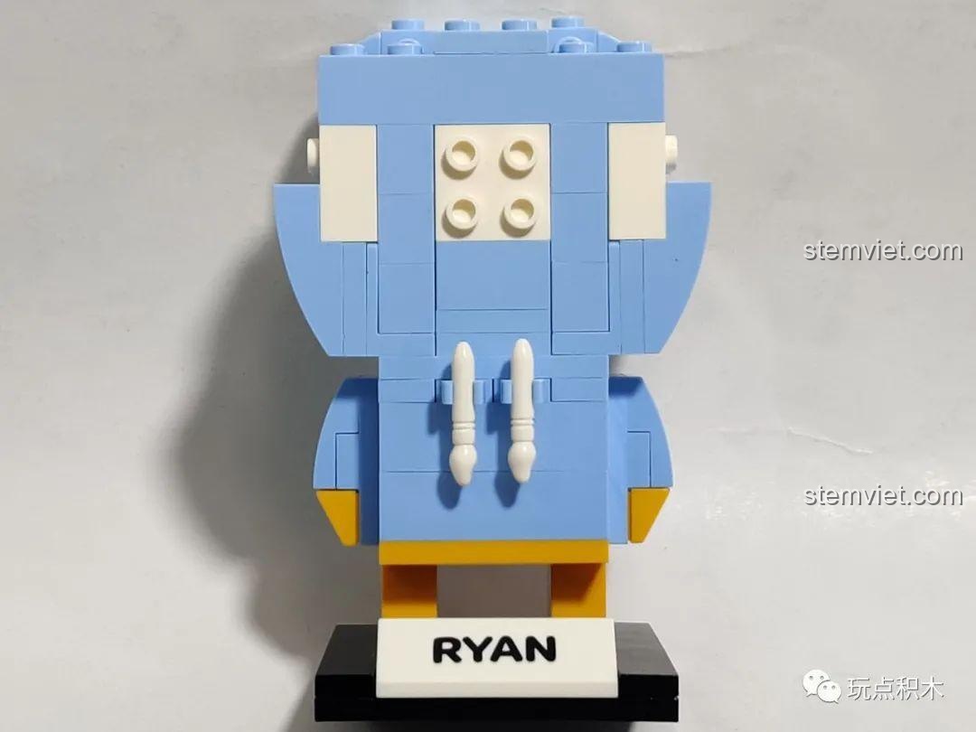 Thân mô hình Sư tử Ryan GUDI 52001 với chi tiết áo hoodie.