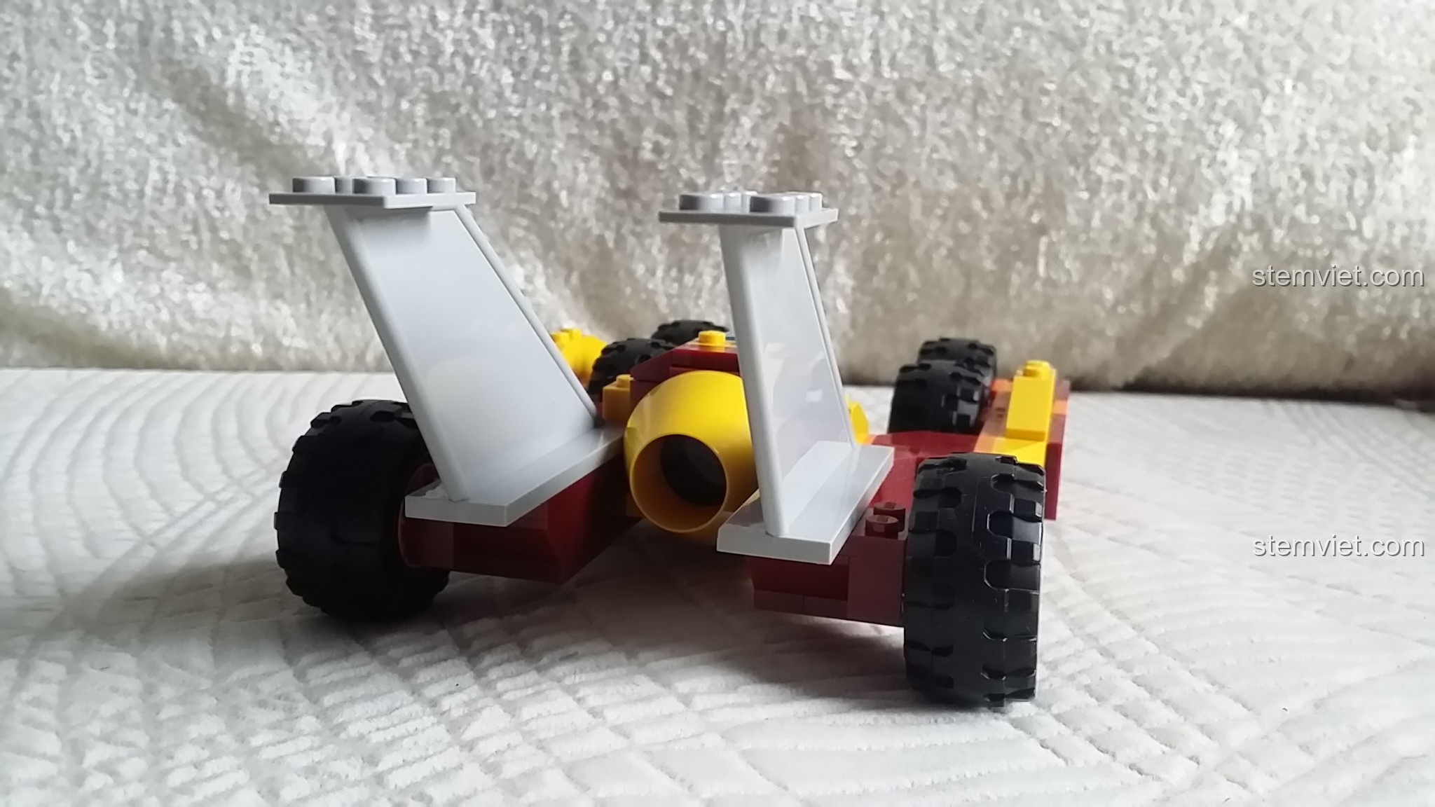 Bộ đồ chơi GUDI 8223 Cỗ xe tấn công tốc độ, đồ chơi lắp ráp cho con trai 6 tuổi, thiết kế độc đáo