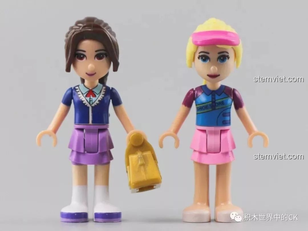 Hai nhân vật minifigure nữ trong bộ đồ chơi Shop giày dép mini cho bé gái 6 tuổi Winner 5071.