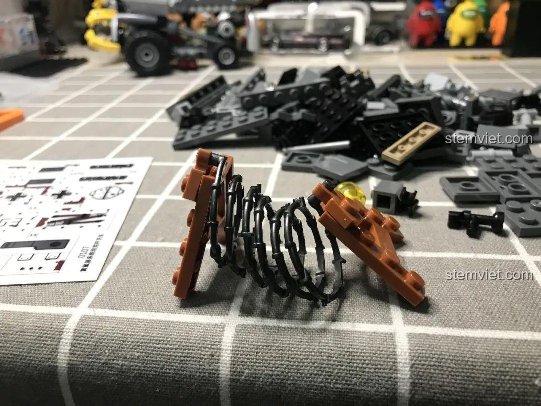 Mô hình hàng rào dây thép gai, một phụ kiện đi kèm bộ lắp ráp JiaZhi 0107 Marder III Ausf.H, tạo bối cảnh chân thực cho mô hình quân sự.