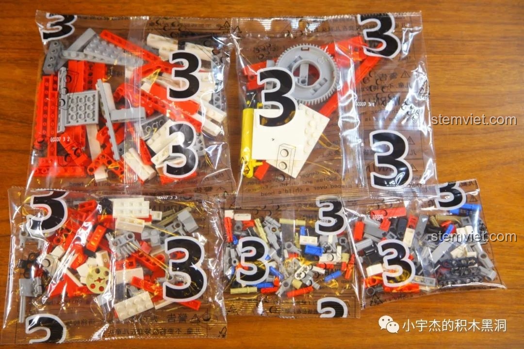 Các túi mảnh ghép bước 2 của HAPPY BUILD YC-GC007