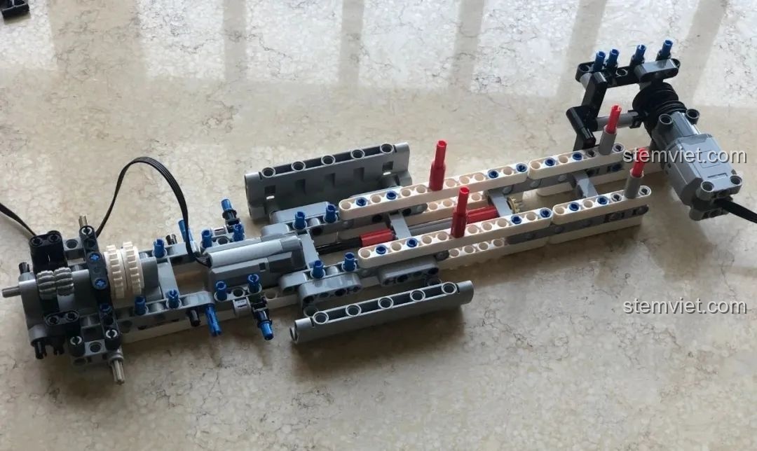 Khung gầm xe cẩu HAPPY BUILD YC-GC007 đã gần hoàn thiện.