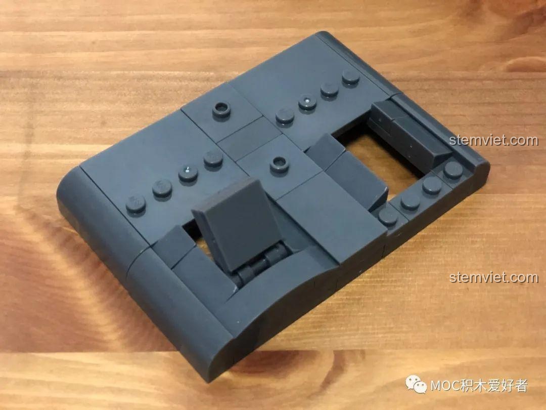 Chi tiết hiệu ứng tường vỡ trên pháo đài của bộ lắp ráp Lô cốt phòng thủ Normandy B0861.