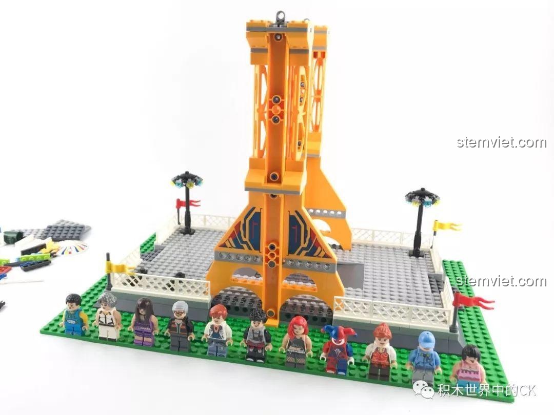 Hoàn thành giai đoạn 1 với phần đế và trụ đỡ chính của Vòng Quay Mặt Trời Winner 7036.