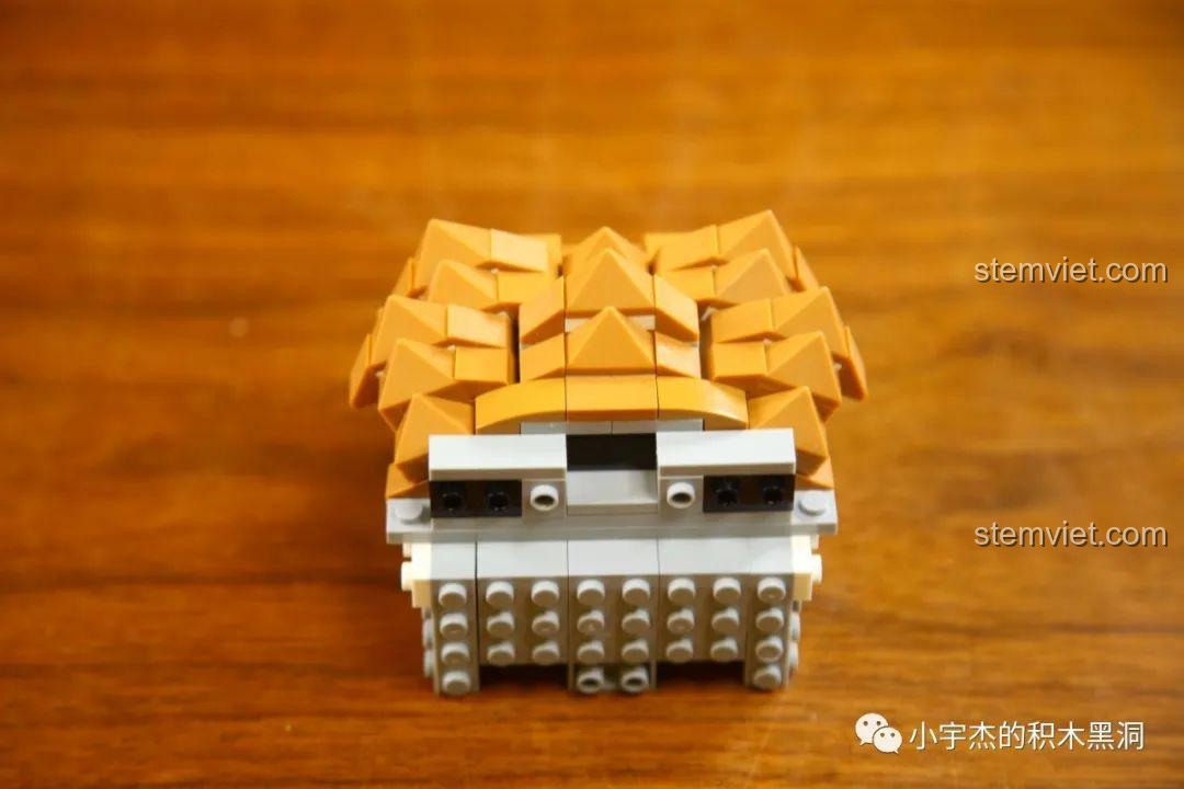 Phần thân dưới của mô hình Teemo K Box 10302 đã hoàn thành, sẵn sàng cho các bước tiếp theo.