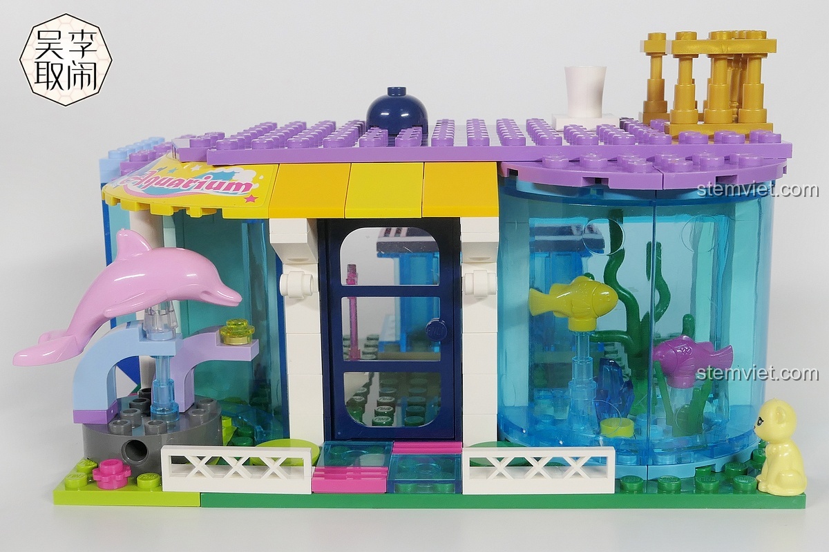 Mô hình Thủy cung Cá Voi Xanh QMAN 2012 sau khi hoàn thành túi mảnh ghép số 2.