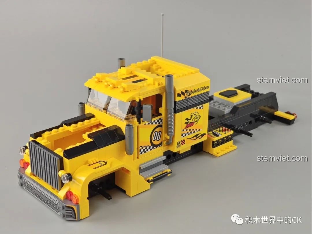 Hoàn thiện phần đầu xe và cabin của bộ lắp ráp Xe Đua Buggy cho bé trai từ 6 tuổi.