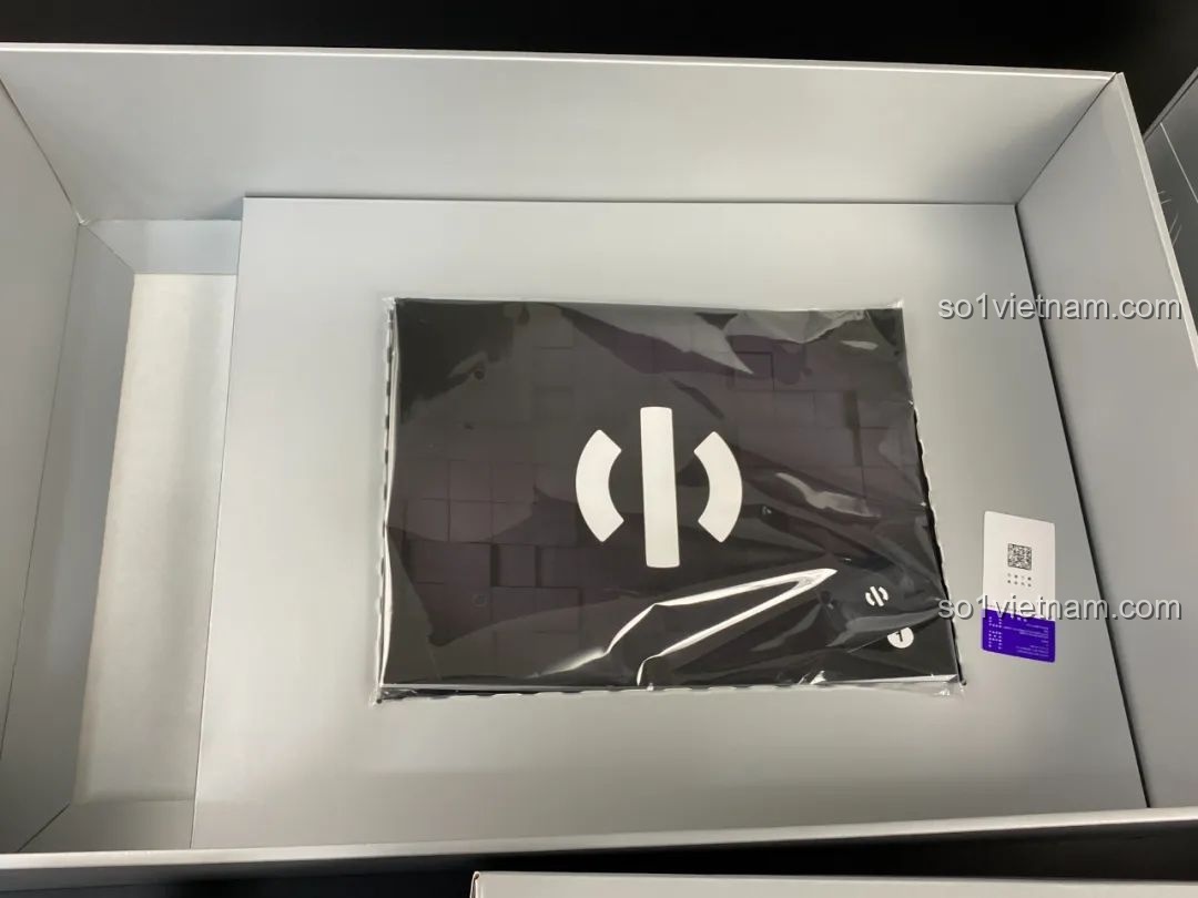 Hộp đựng bánh xe của bộ lắp ráp xe HiPhi Z Pixel Sci-Fi Car Model của Pantasy