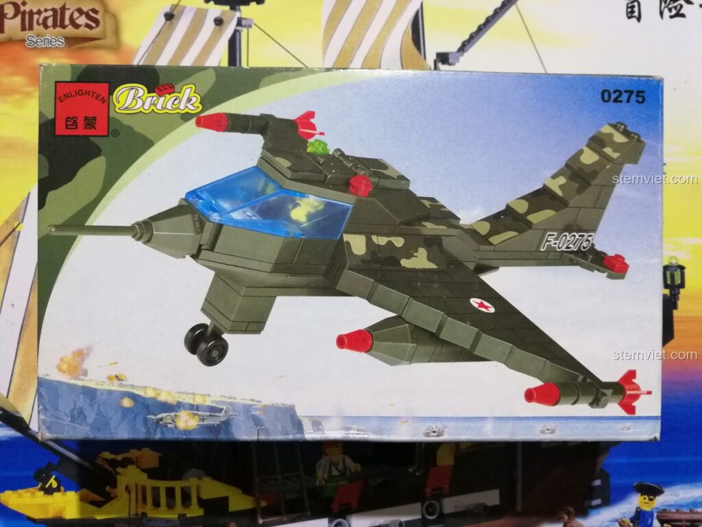 Mặt trước hộp đồ chơi lắp ghép Enlighten 0275 Tiêm kích Phantom, hình ảnh máy bay chiến đấu màu rằn ri bay trên bầu trời.