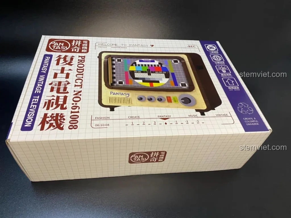 Hộp đồ chơi lắp ráp Pantasy 61008 Tivi Cổ Điển với thiết kế retro độc đáo, gợi nhớ TV cũ.