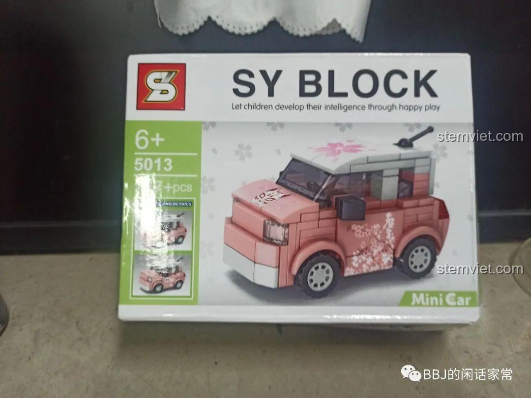 Hình ảnh hộp đồ chơi lắp ráp SY 5013 Xe Wuling Hongguang MINI EV phiên bản Lãng mạn Anh Đào dành cho bé gái 6 tuổi.