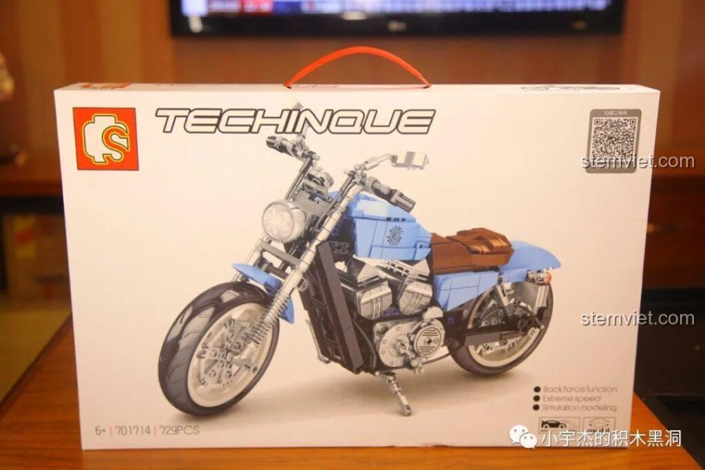 Hộp đồ chơi lắp ráp SEMBO 701714 Mô tô Harley-Davidson Forty-Eight Kỷ niệm 115 năm ANX với hình ảnh sản phẩm hoàn thiện.