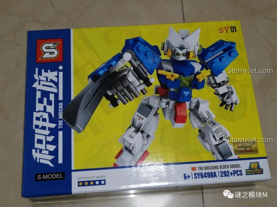 Hộp đồ chơi lắp ráp SY6498A Gundam Exia, với hình ảnh robot màu xanh trắng mạnh mẽ.