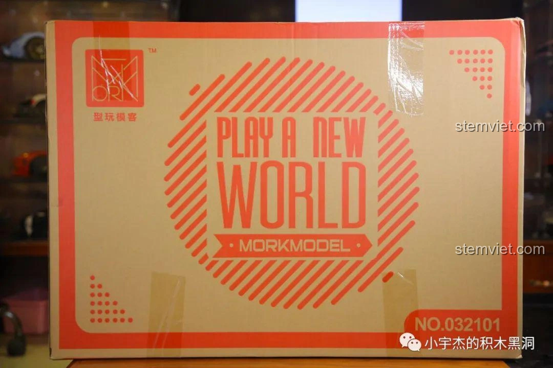 Hộp ngoài của bộ lắp ráp MORK 032101 Ngân hàng Gringotts và Rồng bụng sắt Ukraine, thiết kế độc đáo.