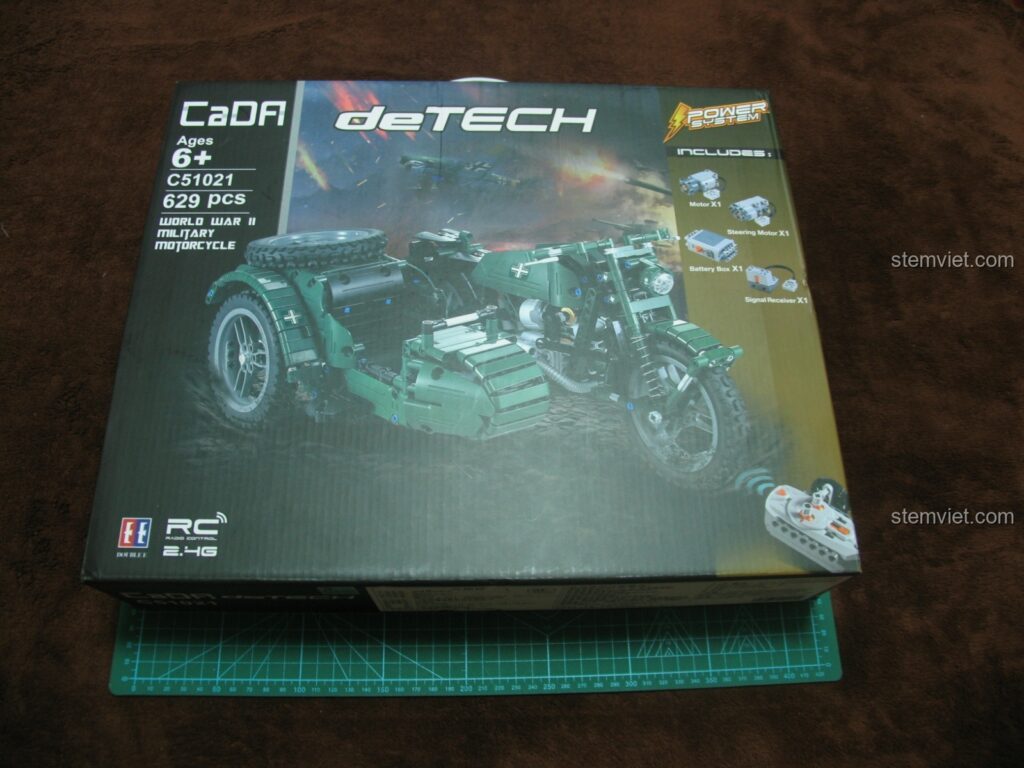 Hộp sản phẩm đồ chơi lắp ghép Mô tô Quân sự Thế chiến II C51021 của CaDA, thiết kế ấn tượng với hình ảnh mô hình hoàn chỉnh.