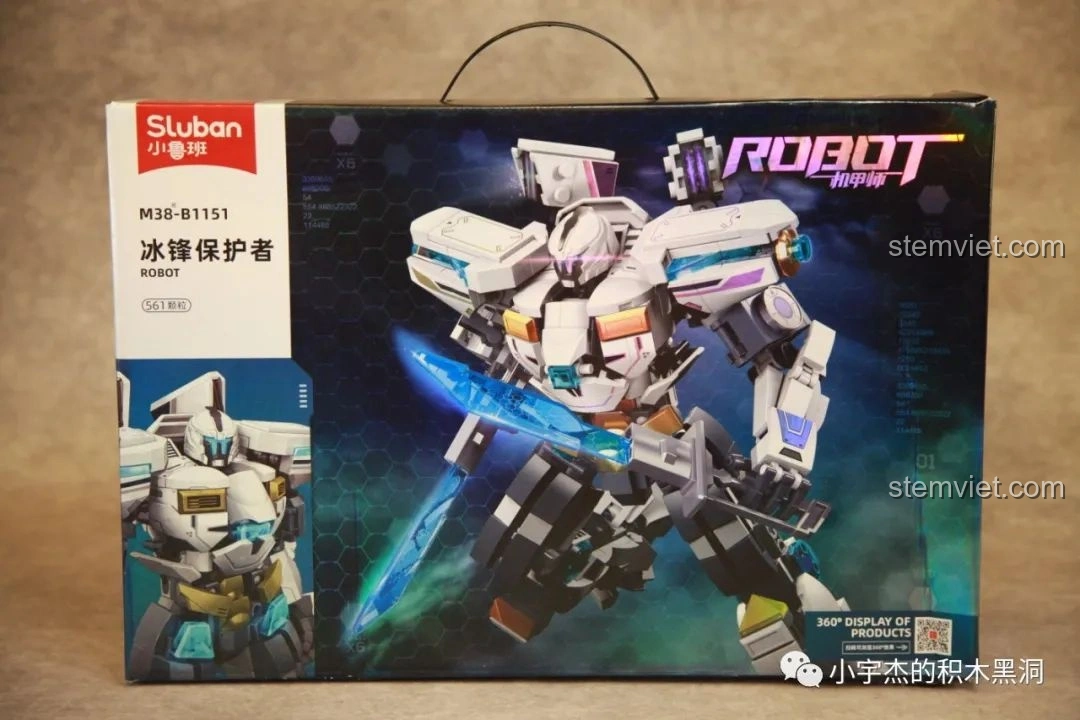 Hộp sản phẩm Sluban M38-B1151 Robot Băng Phong Bảo Vệ với hình ảnh robot chiến đấu mạnh mẽ và thông tin sản phẩm.