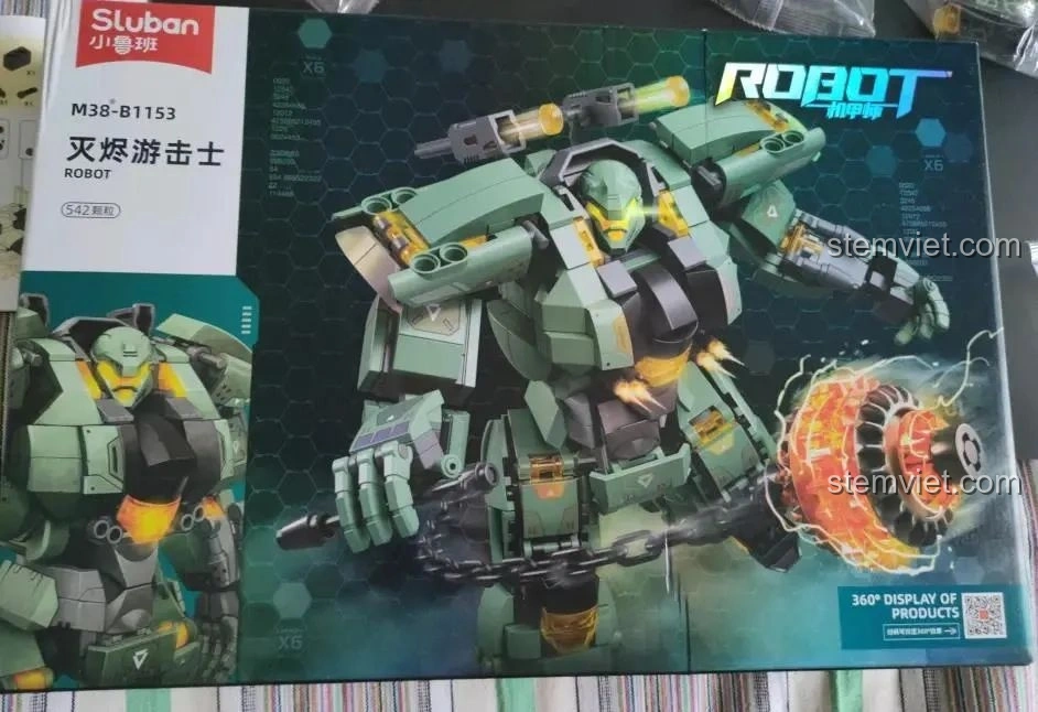 Mặt trước hộp bộ lắp ráp Sluban M38-B1153 Robot Diệt Tận Thế với hình ảnh robot ngầu lòi và thông số.