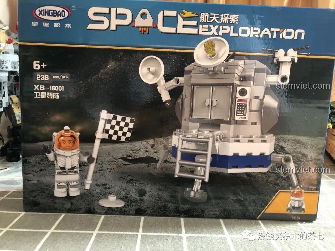 Hộp đồ chơi lắp ráp XINGBAO XB-16001 Tàu Đổ Bộ Mặt Trăng, với thiết kế đẹp mắt và thông tin chi tiết.
