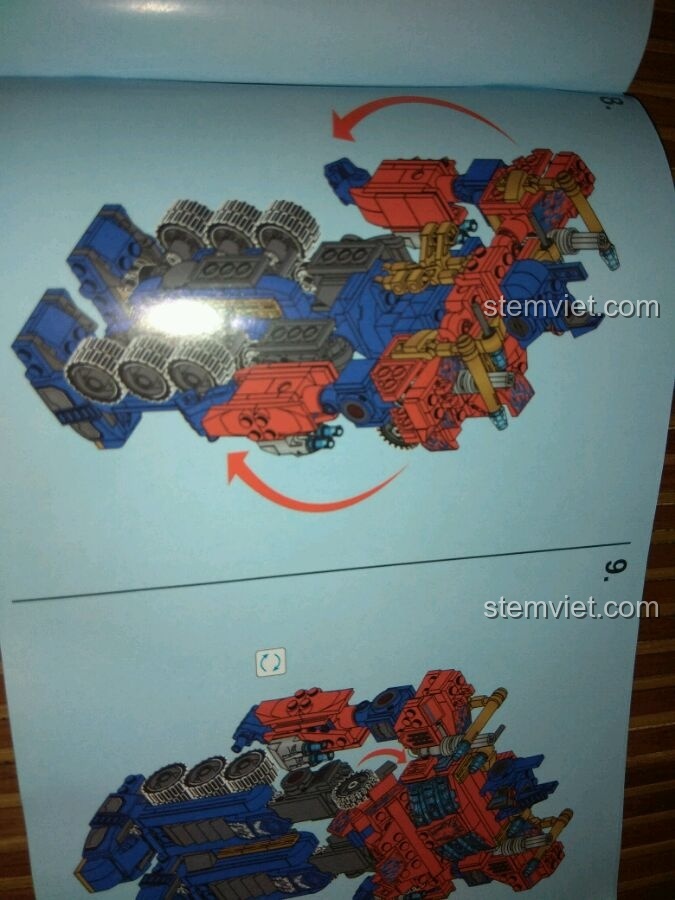 Hướng dẫn bước 7 quá trình biến hình của Thủ lĩnh Autobot Optimus Prime SY951 đáng tiền.