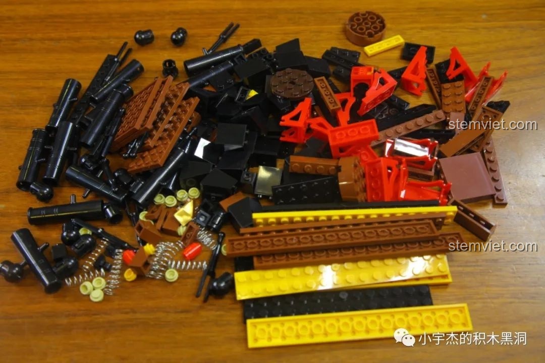 Hướng dẫn lắp ráp cơ chế bắn đạn của pháo trong bộ đồ chơi Tàu Hải Tặc Nữ Hoàng Anne Báo Thù DK6002.