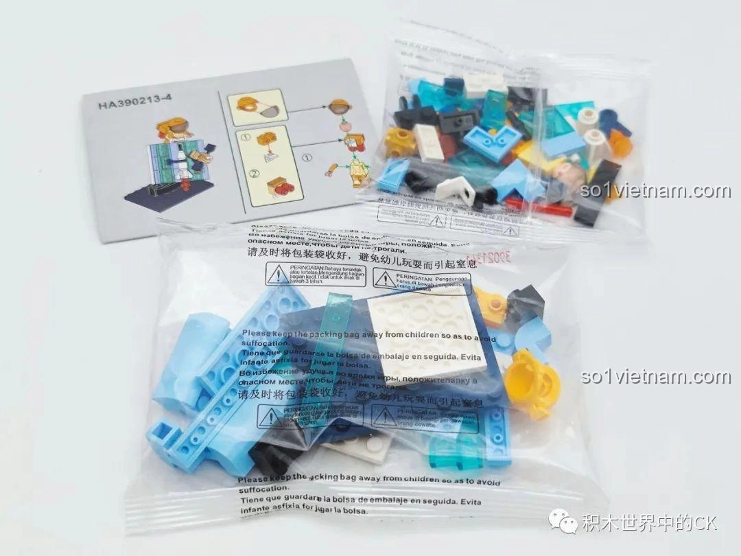 Hướng dẫn lắp ráp và các túi mảnh ghép của mô hình Phi hành gia vàng Universe in a Book, một phần của bộ đồ chơi WISE BLOCK HA390213.