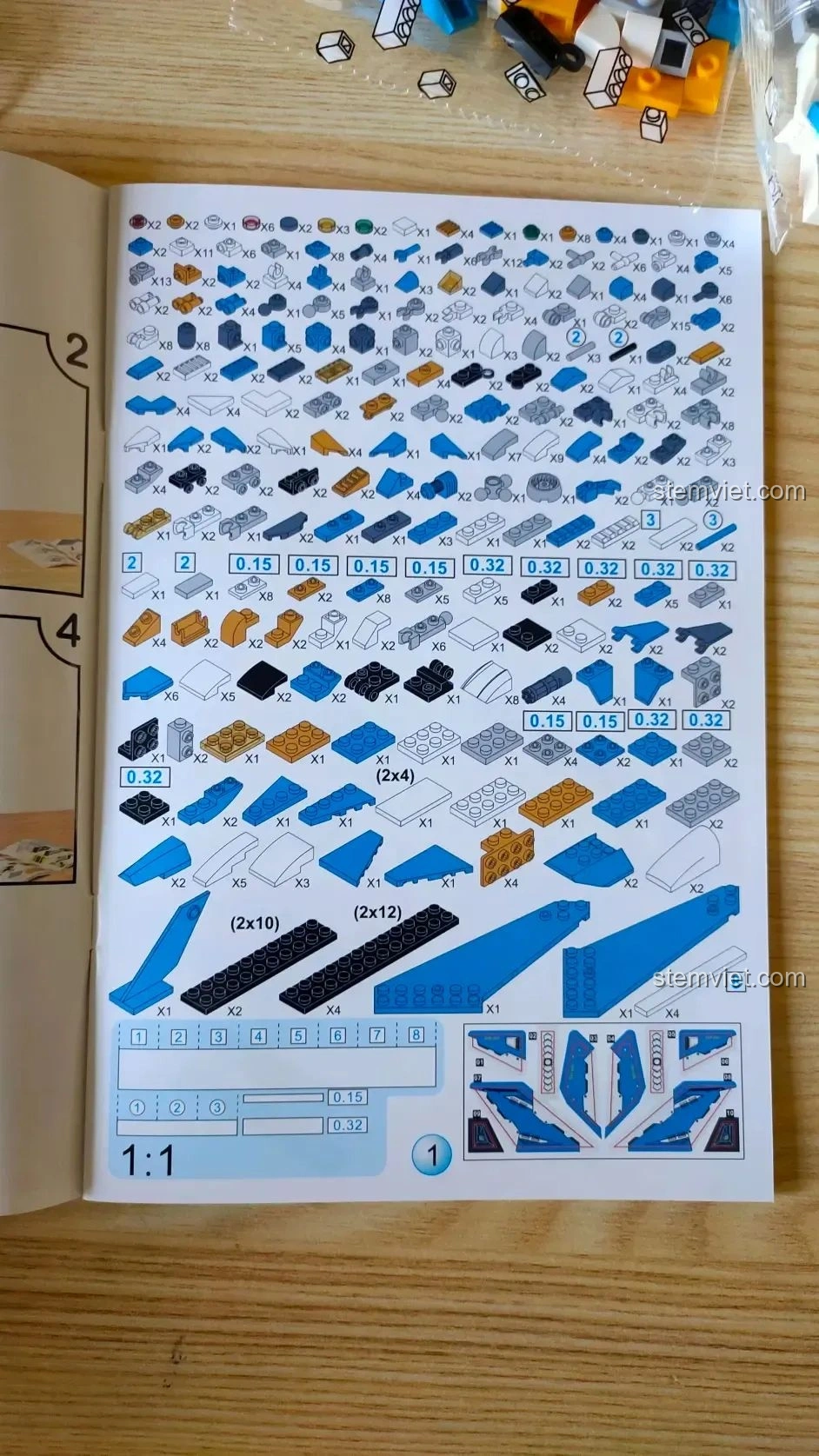 Trang đầu sách hướng dẫn lắp ráp WOMA C0407 hiển thị danh sách các mảnh ghép chi tiết, giúp người chơi dễ dàng kiểm tra và phân loại.