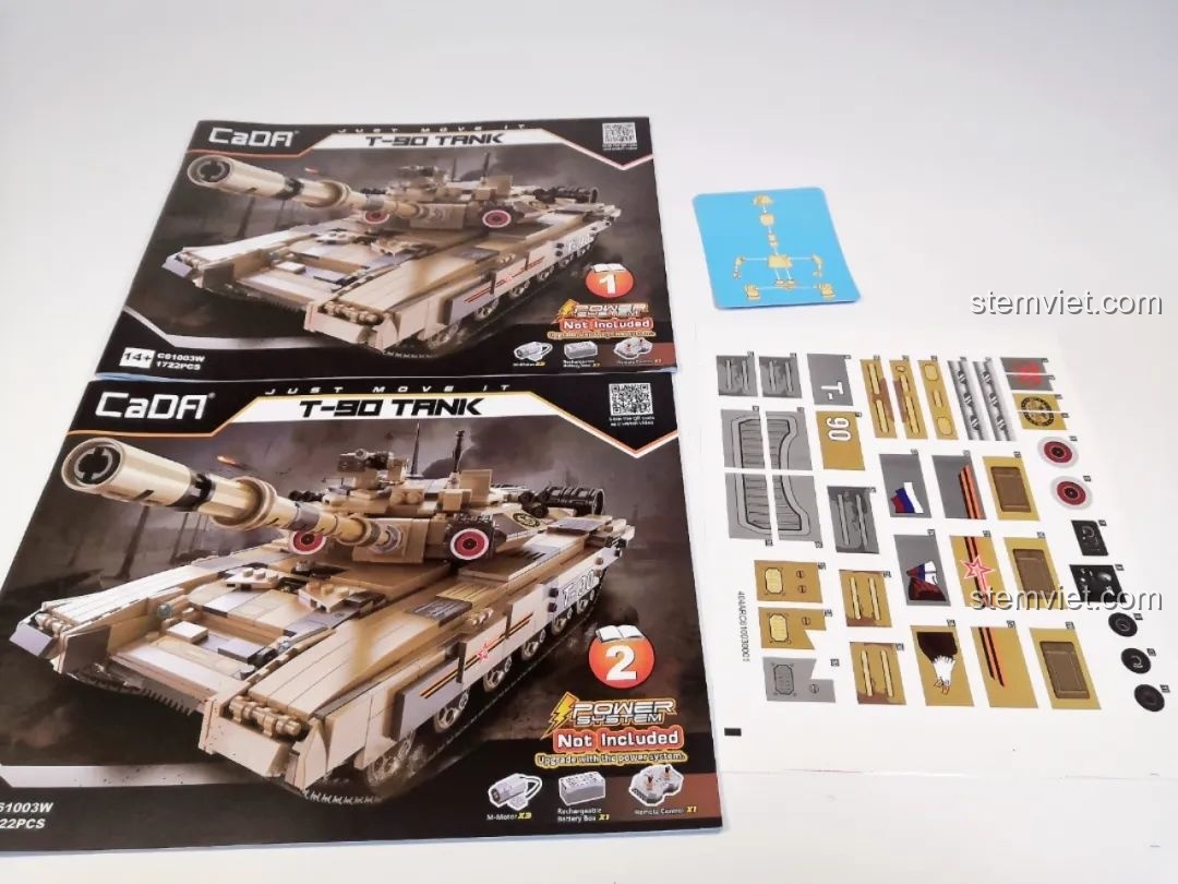 Sách hướng dẫn, sticker và các nhân vật đi kèm bộ CaDA T-90 Tank.